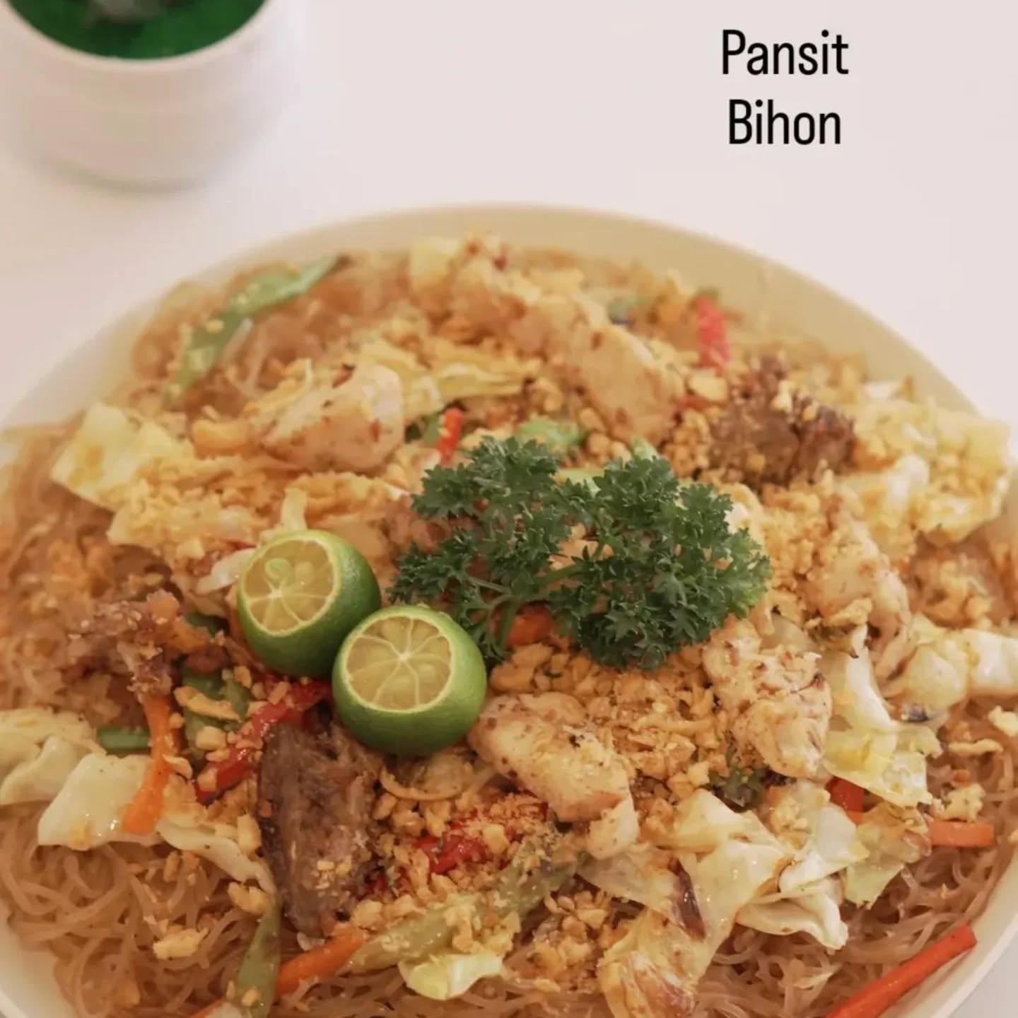 Pansit bihon from 887 Cafe